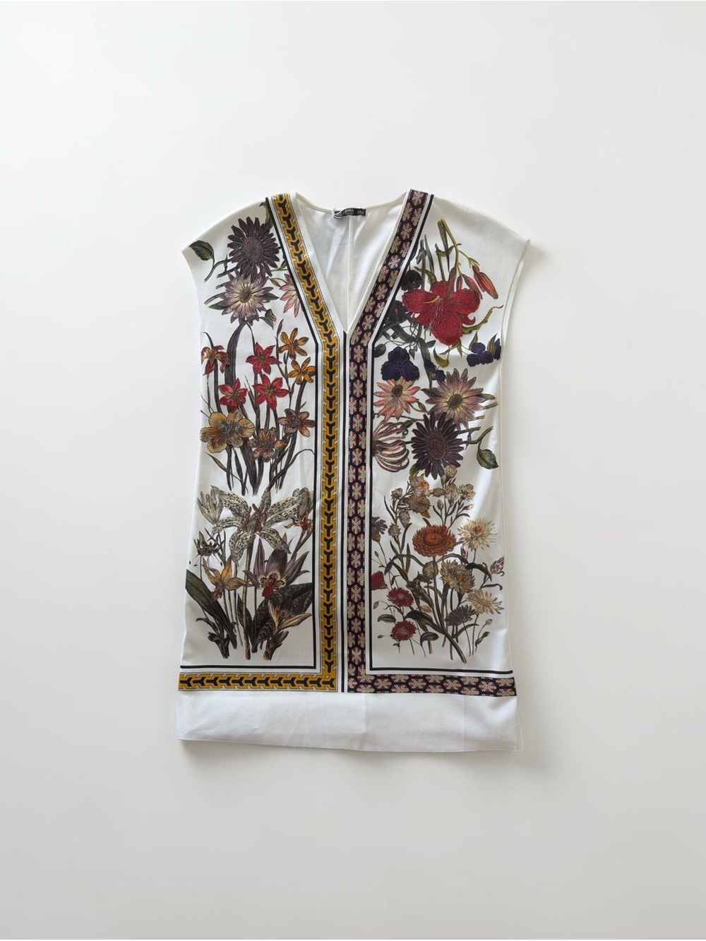 Zara White Floral Print V-Neck Shift Dress